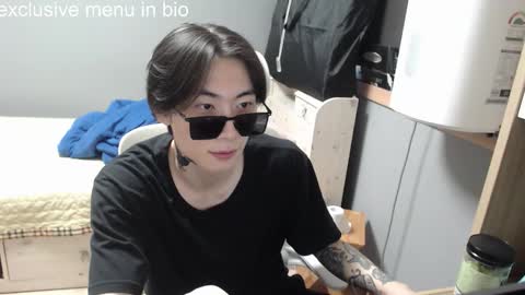 boxman556990 online show from October 2025 12:35:01 AM