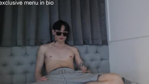 boxman556990 online show from November 2025 06:29:01 PM