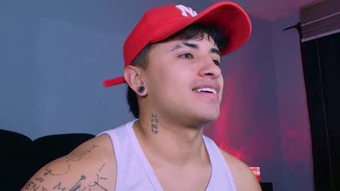 boy_nauthy online show from November 2025 07:01:02 PM