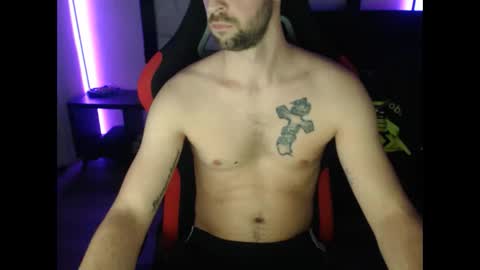 boy_t0y89 online show from January 2025 05:02:01 PM