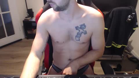 boy_t0y89 online show from October 2025 06:36:02 AM