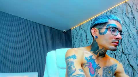 boy_tatto77 online show from February 2026 06:04:02 PM