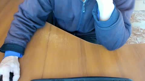 BoyApollon online show from October 2025 11:09:02 AM