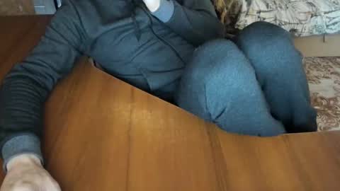 BoyApollon online show from November 2025 06:59:02 AM