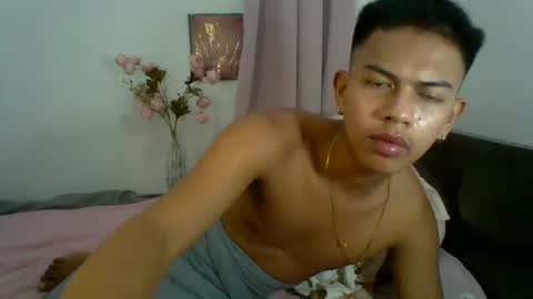 boyax16 online show from December 2024 08:43:01 PM