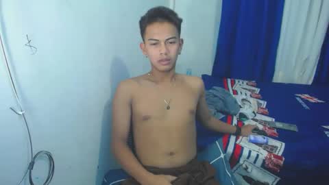 boyax16 online show from December 2024 11:43:02 AM