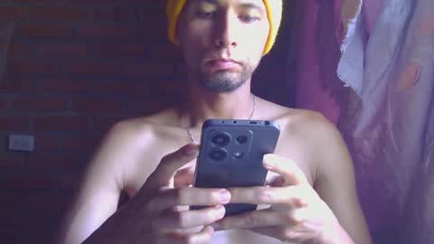 Snapshot of boycumlatino21 chatting on March 2026 03:45:01 PM Boy online show from March 2026 03:45:01 PM