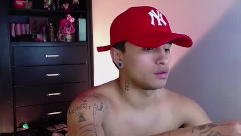 Snapshot of boylatin_777 chatting on February 2026 11:56:01 PM miguel online show from February 2026 11:56:01 PM