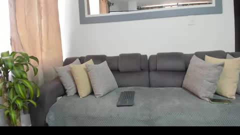 boys_blackandwhite online show from February 2025 09:01:02 PM