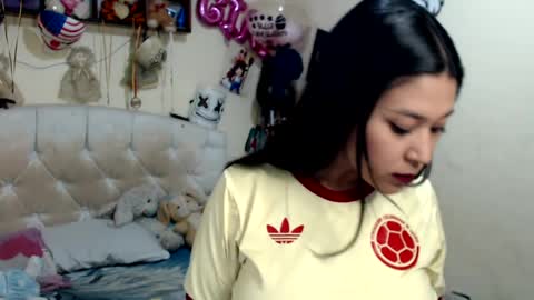 Snapshot of boyslatin493916 chatting on January 2025 08:38:02 PM nikky and jeik online show from January 2025 08:38:02 PM