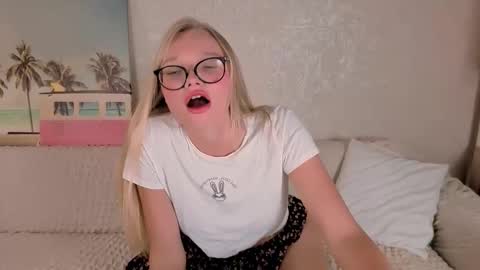 BoysLoveBlondee online show from September 2025 12:41:02 PM