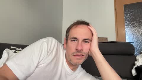 boytoyhh online show from October 2025 02:29:02 PM