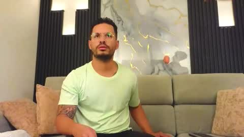 boysonfiree online show from November 2025 11:29:01 AM