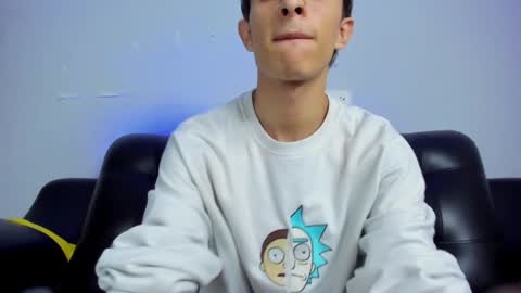 Paul and Max online show from January 2025 10:01:01 PM