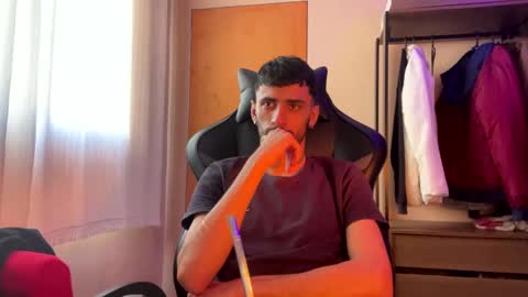 boyzinm2 online show from September 2025 05:45:01 PM