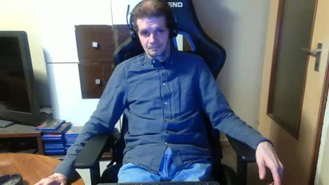 bponie1 online show from December 2024 12:32:02 AM