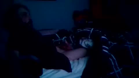 GuitarBrad1989 online show from April 2026 04:19:01 AM