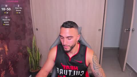 Snapshot of brad1_ chatting on February 2026 11:52:02 PM instagramBrad mayers1twittermayersbrad online show from February 2026 11:52:02 PM