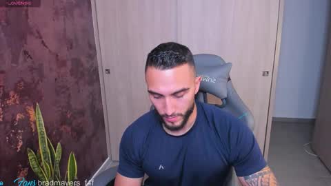 Snapshot of brad1_ chatting on February 2026 12:11:01 AM instagramBrad mayers1twittermayersbrad online show from February 2026 12:11:01 AM