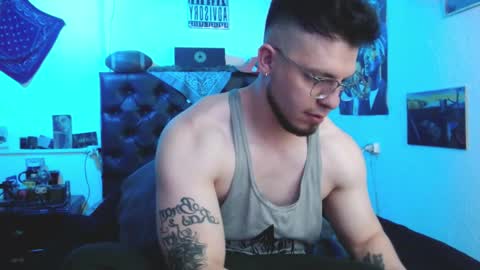 brad hot boy online show from February 2026 04:00:02 PM