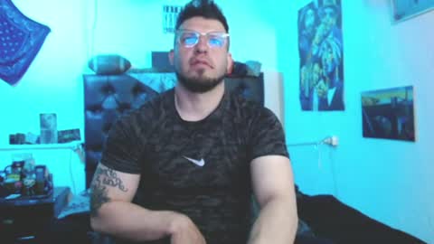 Snapshot of brad_hot_boy chatting on June 2026 05:17:02 PM brad hot boy online show from June 2026 05:17:02 PM