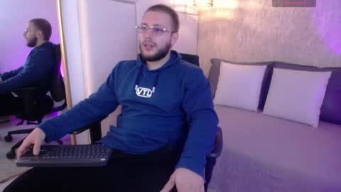 bradley_musscle online show from April 2026 12:09:02 PM