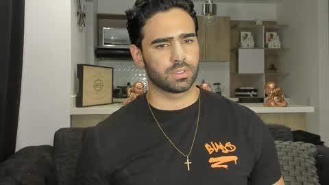 bradleymartin7 online show from January 2025 02:02:01 AM