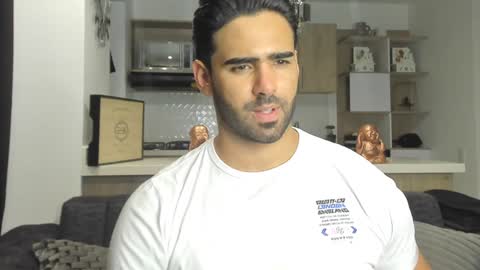 bradleymartin7 online show from January 2025 01:22:01 AM