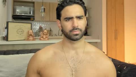 bradleymartin7 online show from November 2025 11:38:01 PM