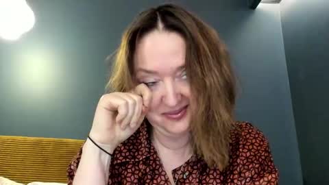 Snapshot of braingirl chatting on February 2026 08:51:01 PM I see you X-twitter its braingirl online show from February 2026 08:51:01 PM