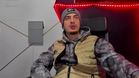 BrandonTateX online show from February 2026 05:33:02 AM