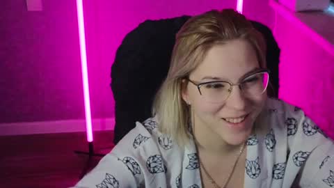 Belle  online show from February 2025 03:10:02 AM