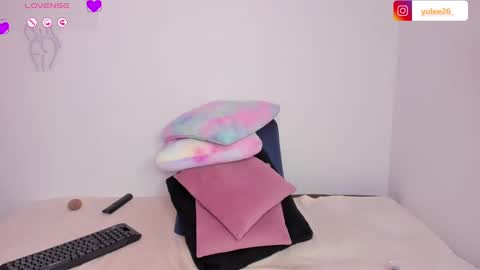 Snapshot of brandy_brow chatting on November 2025 11:40:01 PM brandy Independent model online show from November 2025 11:40:01 PM