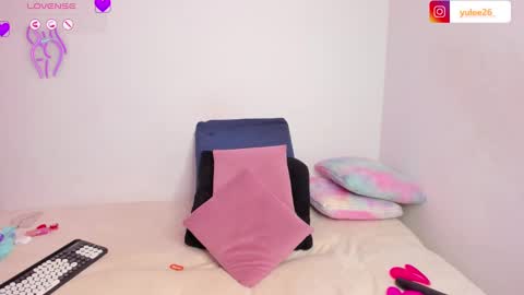 Snapshot of brandy_brow chatting on November 2025 01:48:01 AM brandy Independent model online show from November 2025 01:48:01 AM