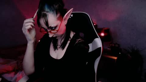 Aurorabut ur dad just calls me Rory online show from April 2026 12:35:02 PM