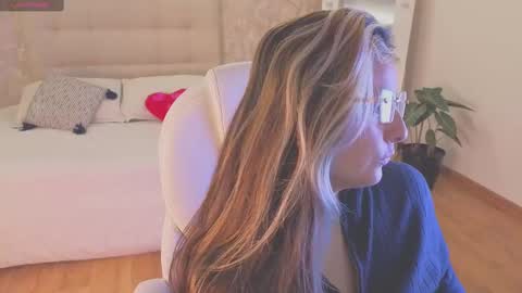 BRANDY  online show from September 2025 10:38:02 AM