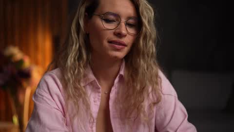 Alex online show from February 2025 04:46:02 AM