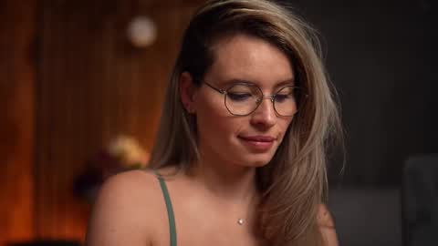 Alex online show from February 2025 07:44:01 AM