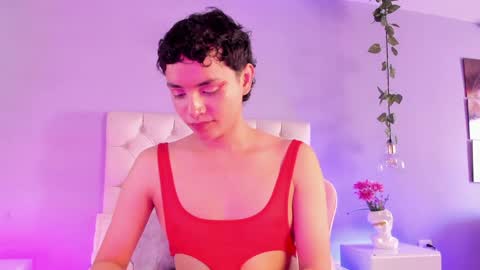   online show from December 2024 04:43:01 PM