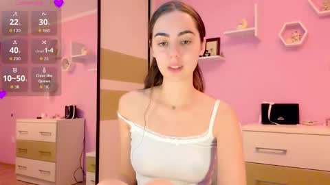 Annie online show from September 2025 05:18:02 PM