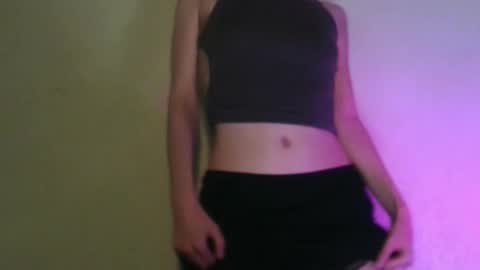 Evelyn .  online show from November 2025 03:56:01 AM