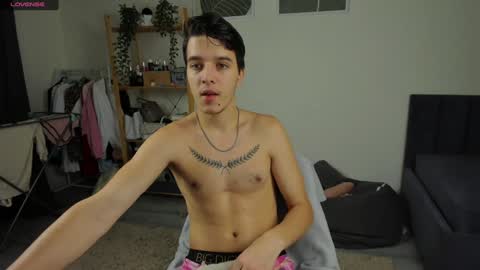 Snapshot of bravo_maestro chatting on December 2024 05:39:02 AM Johny Bravo online show from December 2024 05:39:02 AM