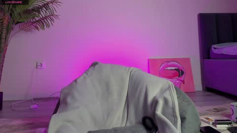 Snapshot of bravo_maestro chatting on February 2025 09:31:01 PM Johny Bravo online show from February 2025 09:31:01 PM