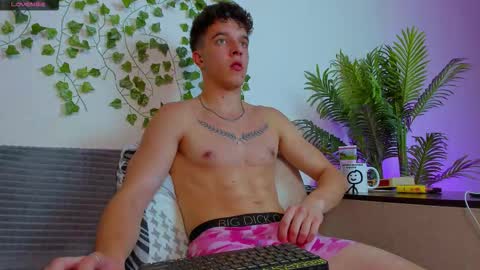 Snapshot of bravo_maestro chatting on September 2025 08:42:01 PM Johny Bravo online show from September 2025 08:42:01 PM