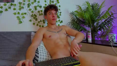 Snapshot of bravo_maestro chatting on September 2025 03:03:01 PM Johny Bravo online show from September 2025 03:03:01 PM