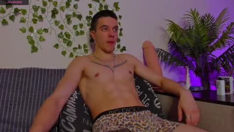 Snapshot of bravo_maestro chatting on November 2025 02:10:02 PM Johny Bravo online show from November 2025 02:10:02 PM