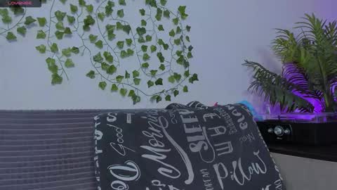 Johny Bravo online show from February 2026 12:36:01 PM