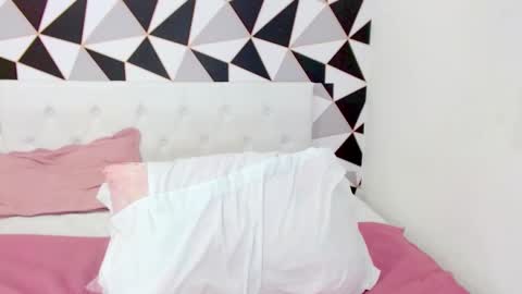 Alice online show from December 2024 02:08:02 AM