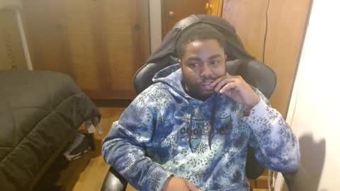 Snapshot of breadw1nnah chatting on January 2025 01:58:01 AM Breadw1nnah online show from January 2025 01:58:01 AM