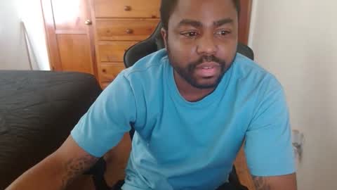 Snapshot of breadw1nnah chatting on November 2025 09:02:02 PM Breadw1nnah online show from November 2025 09:02:02 PM